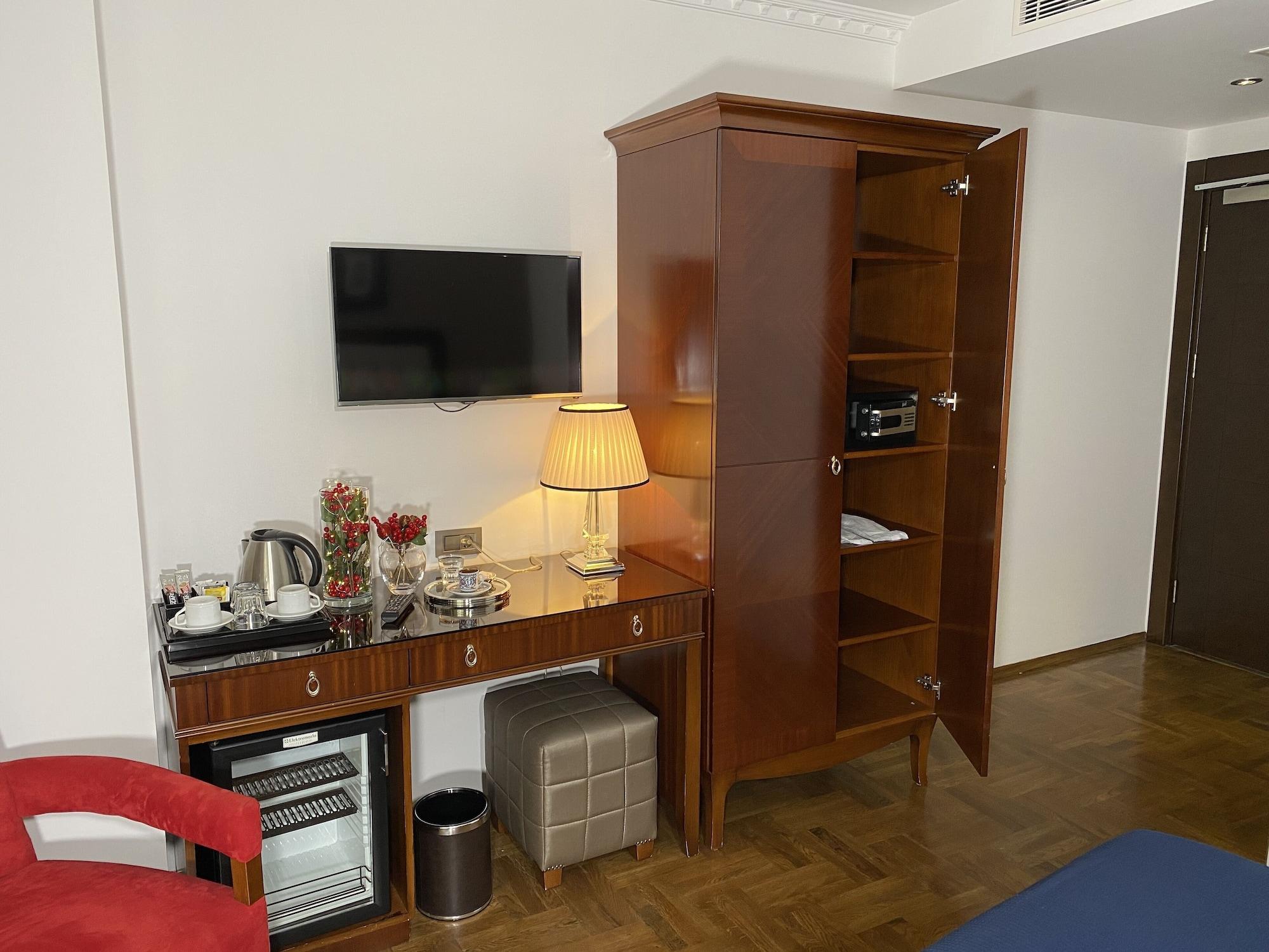 איסטמבול Four Doors Hotel מראה חיצוני תמונה