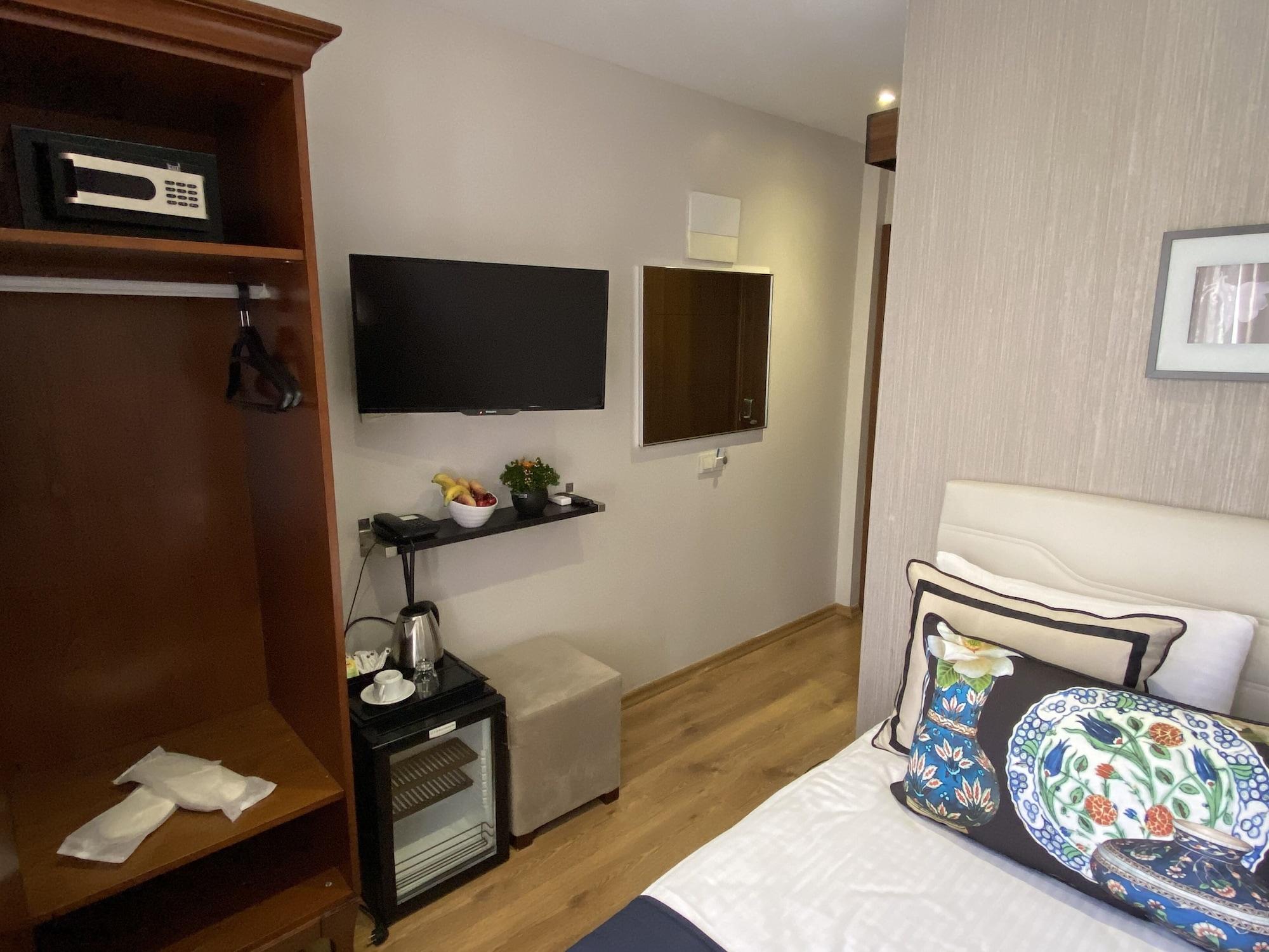 איסטמבול Four Doors Hotel מראה חיצוני תמונה