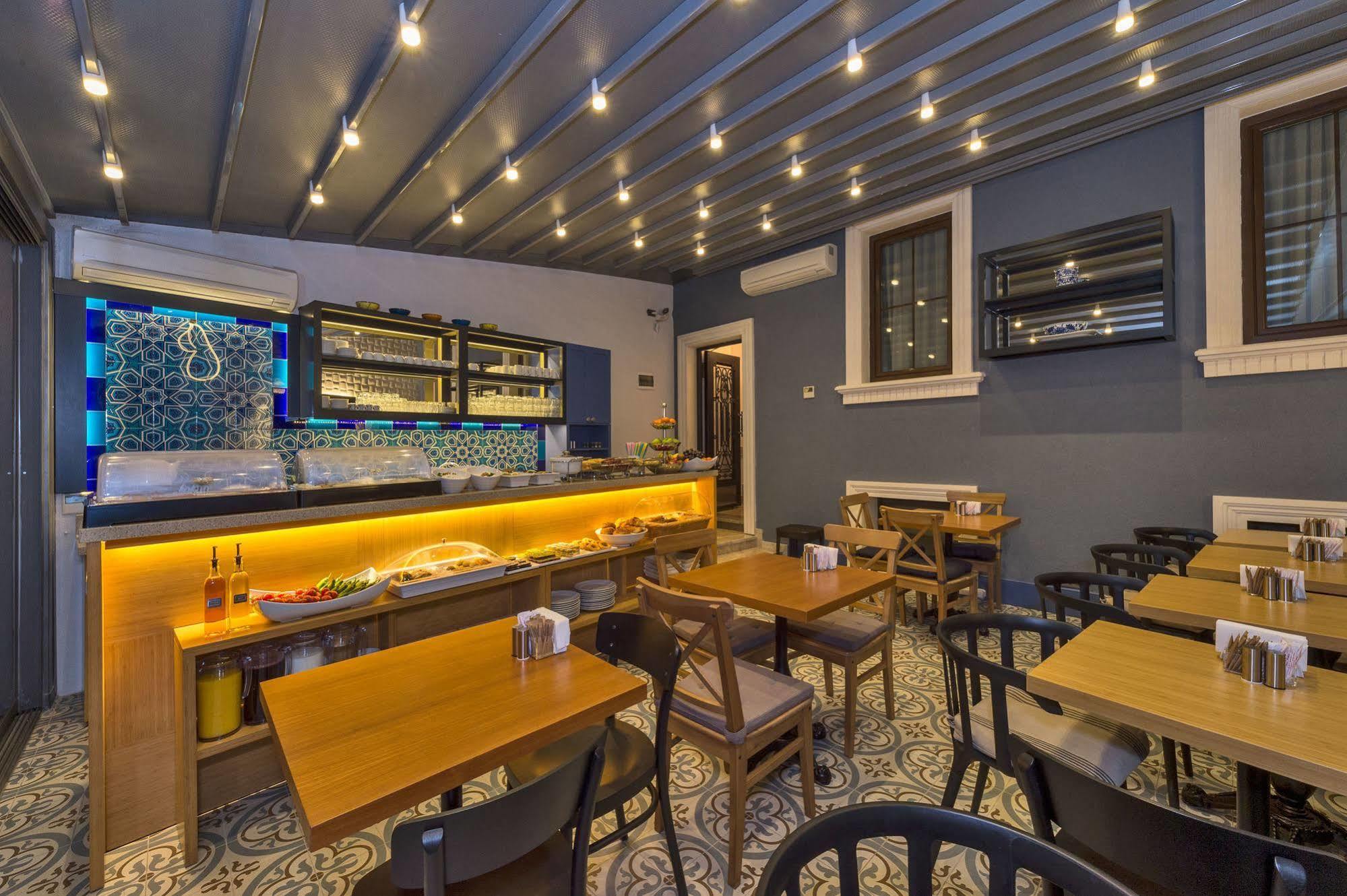 איסטמבול Four Doors Hotel מראה חיצוני תמונה